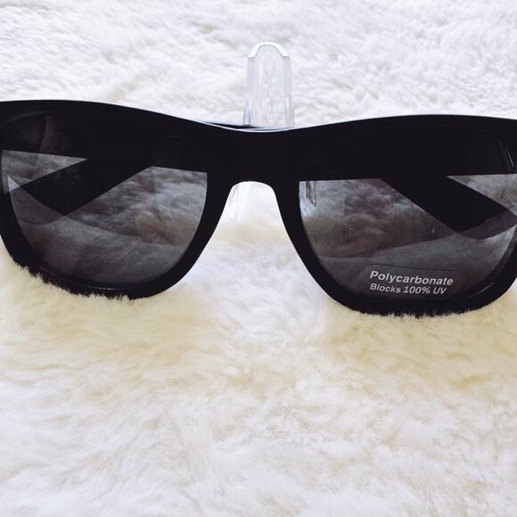 Lola Matte Black Polycarbonate Sunglasses - Picture 2 of 11